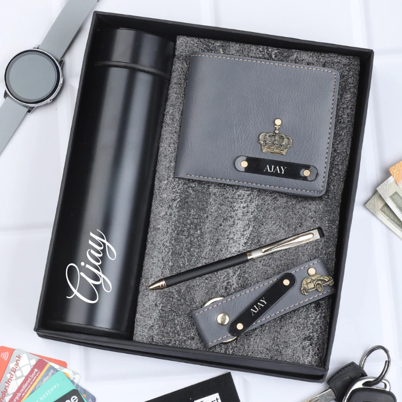 Personalized Hammer Gift Box – Bottle, Wallet, Pen & Keychain 🎁